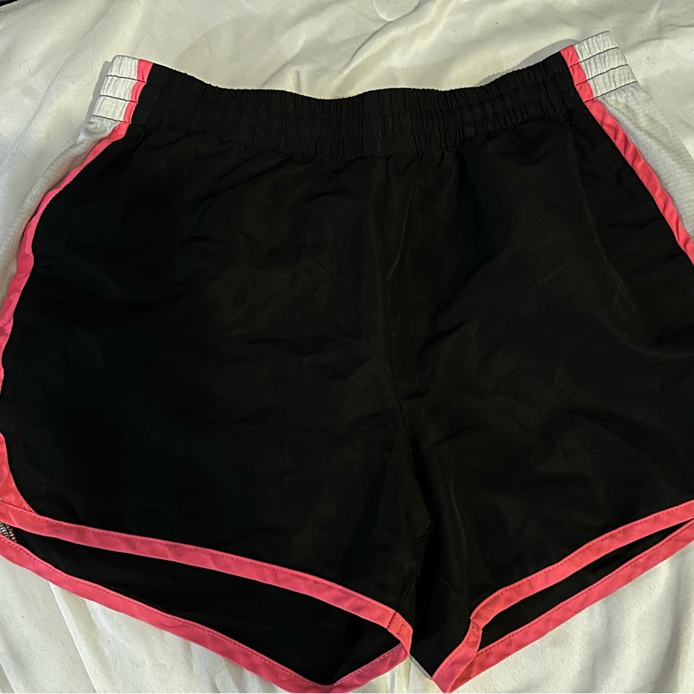 •Women’s Running Shorts